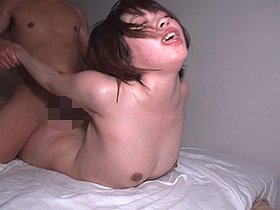 古本屋で働くメガネ女子 おっとり系に見せかけて実は天性のヤリマンでした！　サンプル画像10